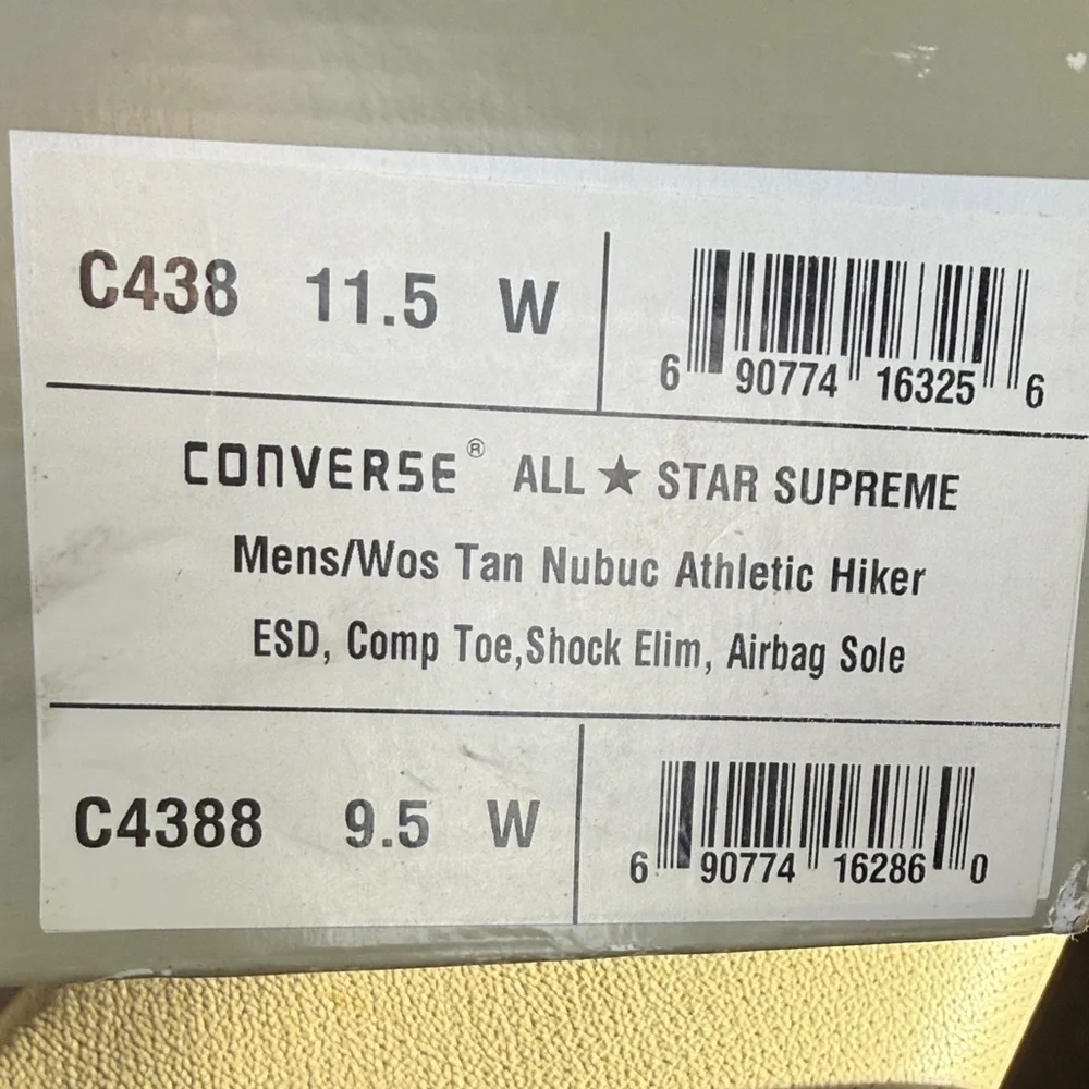 Converse Hiking Boots Converse Athletic Shoes Men’s Hiking Sneakers Size 9.5